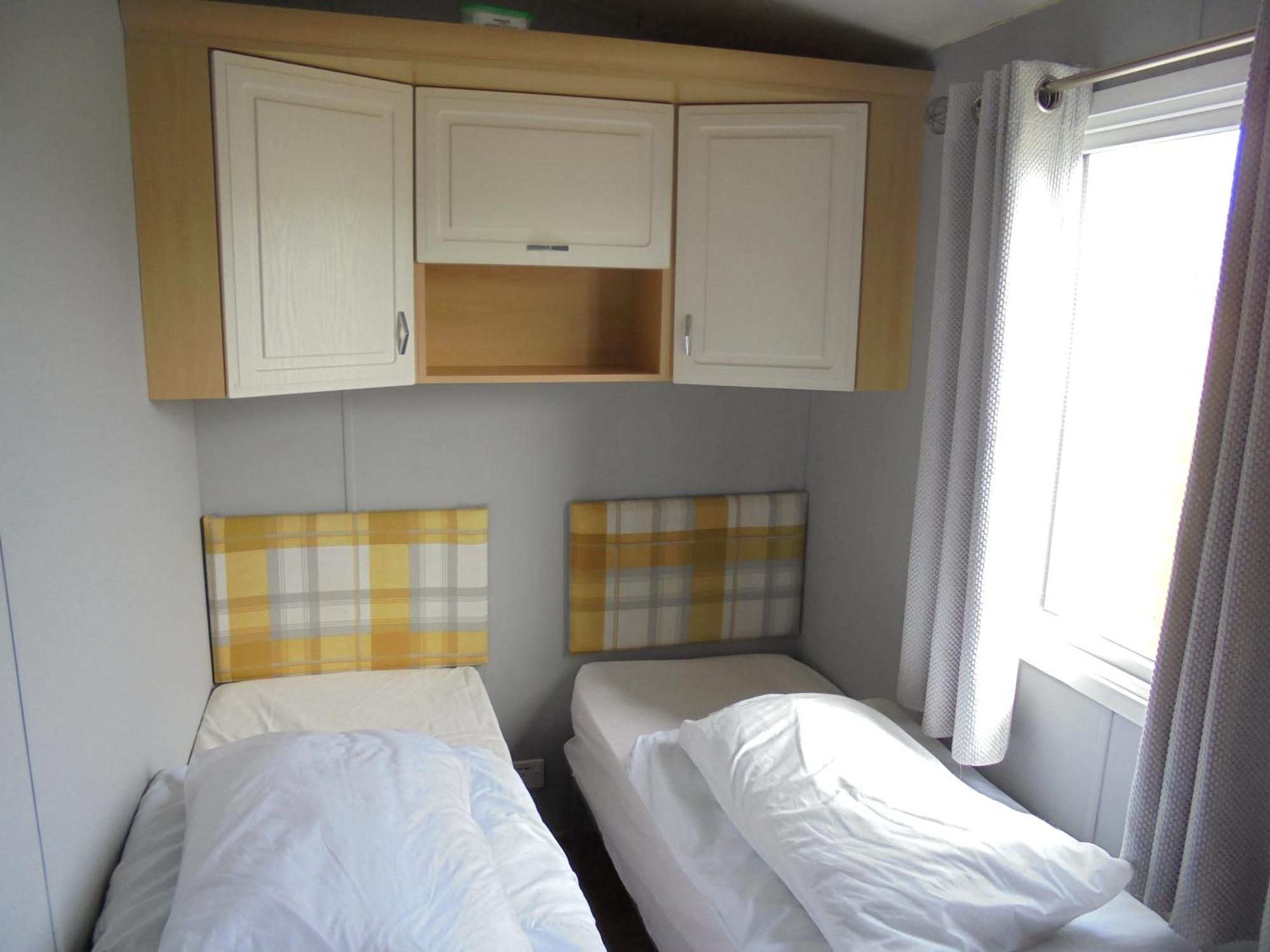 8 Berth On The Chase Hotel Ingoldmells Exterior photo